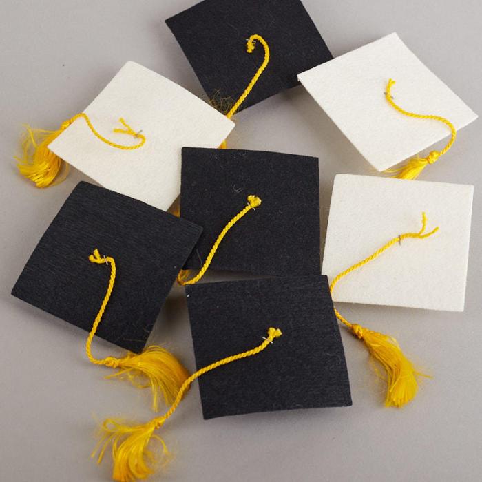 How to make miniature graduation hat decoration