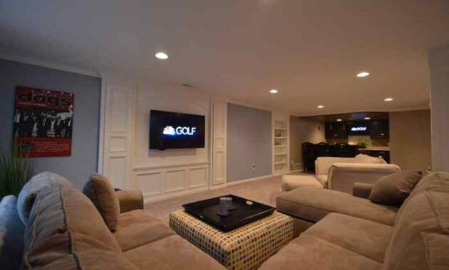 How to decorate a basement family room